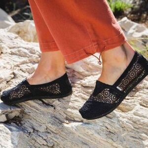 EUC! Toms Alpargata Moroccan Crochet - Size 6